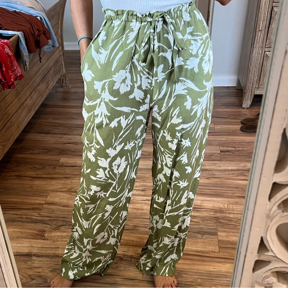 Emory Park green and white pattern flowy pants